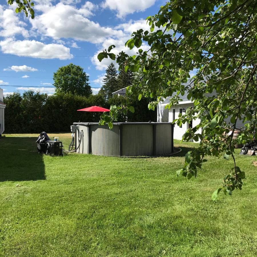 La Maison Du Village, Spa Shawinigan Exteriör bild
