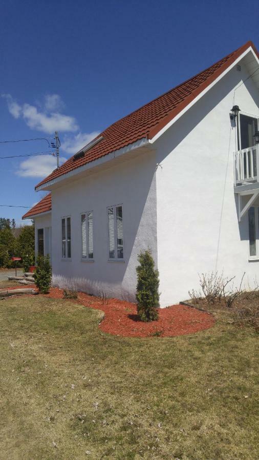 La Maison Du Village, Spa Shawinigan Exteriör bild