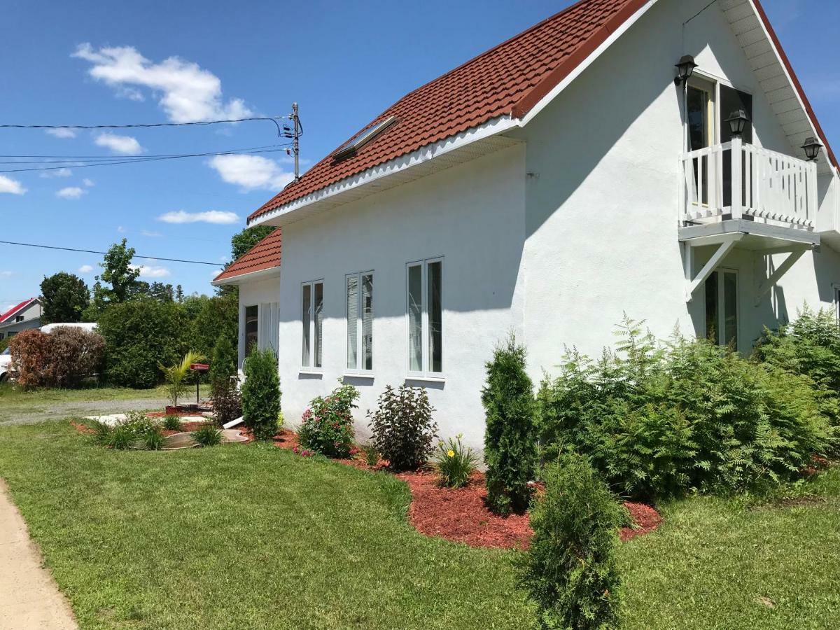 La Maison Du Village, Spa Shawinigan Exteriör bild